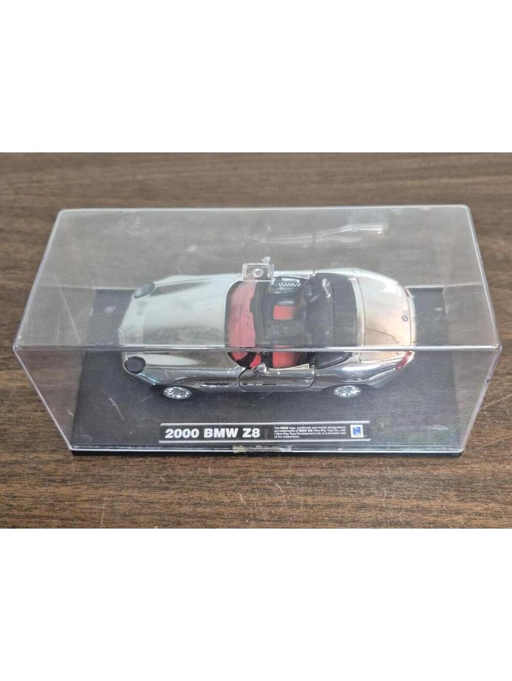 2000 BMW Z8 Diecast Model Car with Display Case